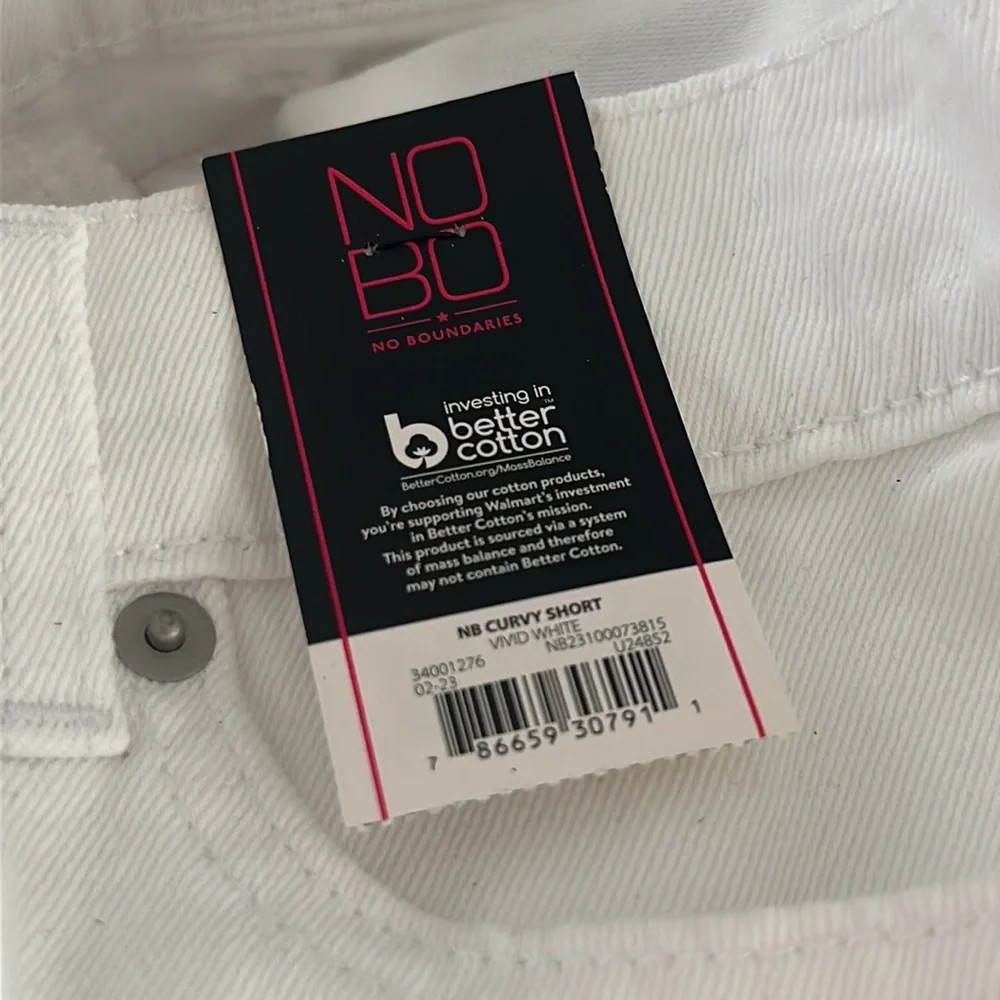 No Boundaries Juniors Destructed Denim Curvy Shorts Size 9